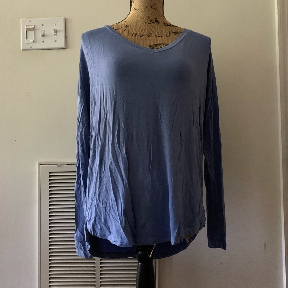 MOSSIMO women’s shirt size M